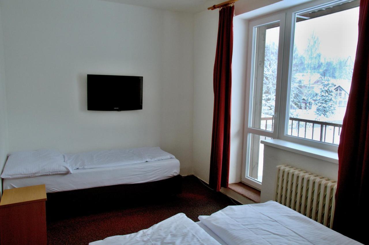 Hotel Harrachov Inn Esterno foto